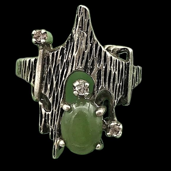 Vintage Brutalist / Modernist Sterling Silver Ring with Jade and Diamonds - Picture 1 of 10